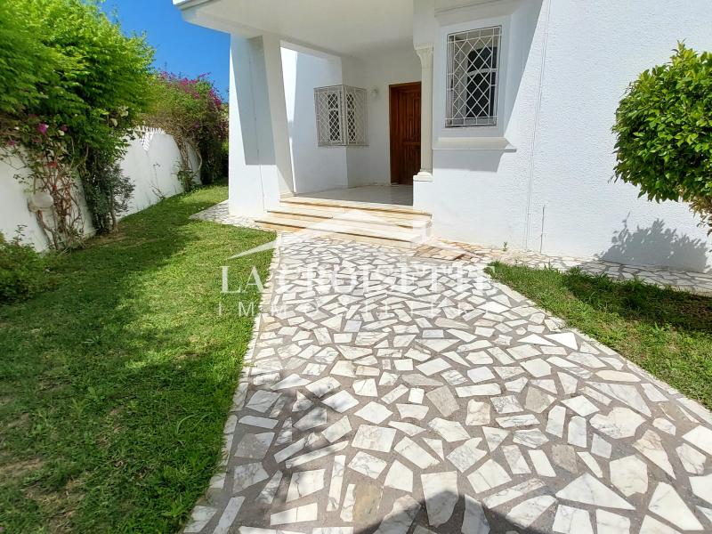 Villa S+4 à Gammarth